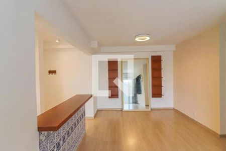 Foto 01 de apartamento à venda com 3 quartos, 70m² em Vila Sônia, São Paulo