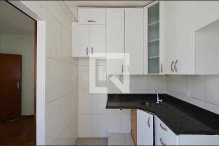 Cozinha de apartamento à venda com 3 quartos, 90m² em Cidade Nova, Belo Horizonte