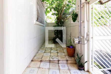 Garagem de casa à venda com 3 quartos, 109m² em Alto da Lapa, São Paulo