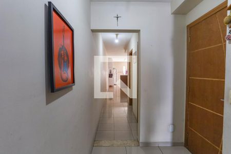 Casa 1 - Corredor de casa à venda com 3 quartos, 305m² em Centro, Diadema