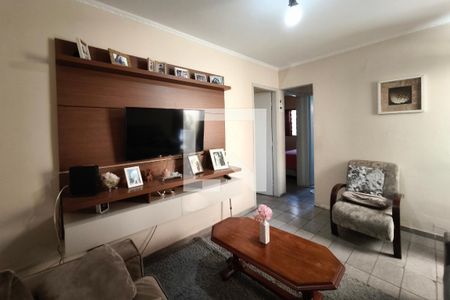 Sala de Estar de casa à venda com 2 quartos, 180m² em Vila Orozimbo Maia, Campinas