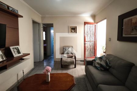 Sala de Estar de casa à venda com 2 quartos, 180m² em Vila Orozimbo Maia, Campinas