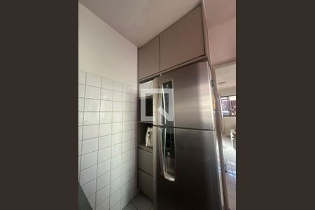 Cozinha de apartamento à venda com 2 quartos, 64m² em Califórnia, Belo Horizonte