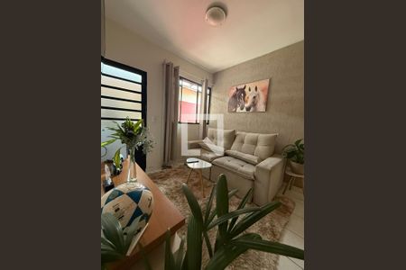 Sala de apartamento à venda com 2 quartos, 64m² em Califórnia, Belo Horizonte