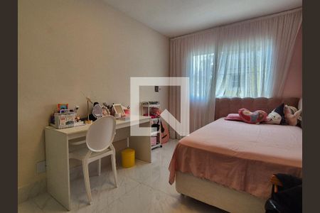 Quarto de casa de condomínio à venda com 3 quartos, 200m² em Recreio dos Bandeirantes, Rio de Janeiro