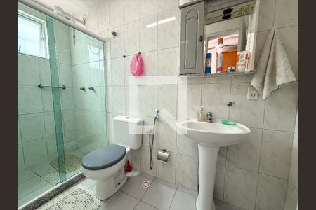 Banheiro da Suíte de casa para alugar com 3 quartos, 176m² em Vila da Penha, Rio de Janeiro