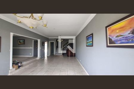 Casa à venda com 5 quartos, 300m² em Parque Jabaquara, São Paulo