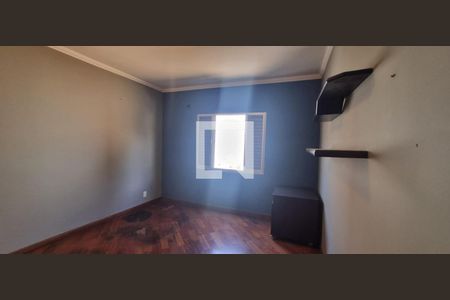 Casa à venda com 5 quartos, 300m² em Parque Jabaquara, São Paulo