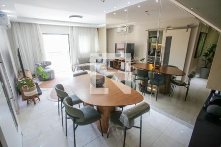 Sala de apartamento para alugar com 3 quartos, 164m² em Taquara, Rio de Janeiro