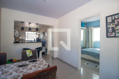 Sala de casa à venda com 4 quartos, 134m² em Vila Nova, Porto Alegre