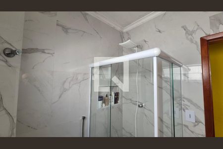 Banheiro de casa à venda com 2 quartos, 132m² em Parque Oratório, Santo André