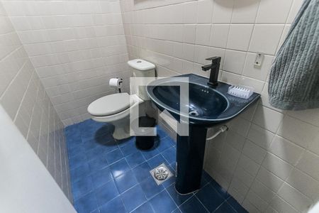Lavabo de casa de condomínio para alugar com 3 quartos, 200m² em Piatã, Salvador