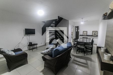 Sala de casa de condomínio para alugar com 3 quartos, 200m² em Piatã, Salvador