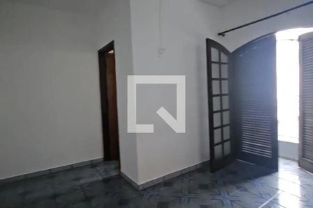 Casa à venda com 3 quartos, 117m² em Vila Nhocuné, São Paulo