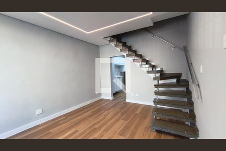 Sala de casa para alugar com 2 quartos, 80m² em Vila Monumento, São Paulo