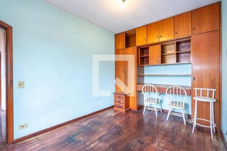 Casa à venda com 3 quartos, 303m² em Vila Sonia, São Paulo