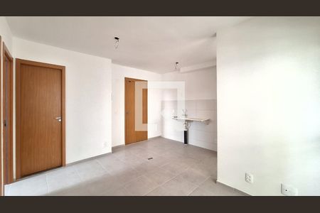 Sala/Cozinha/Área de serviço de apartamento para alugar com 2 quartos, 38m² em Lapa, São Paulo