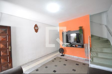 Sala de casa à venda com 2 quartos, 105m² em Vila Nivi, São Paulo