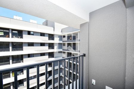 varanda sala de kitnet/studio à venda com 1 quarto, 27m² em Pinheiros, São Paulo