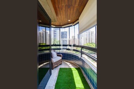 Apartamento à venda com 3 quartos, 160m² em Vila Suzana, São Paulo