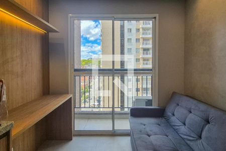 Sala e Cozinha de apartamento para alugar com 1 quarto, 25m² em Vila Butantã, São Paulo