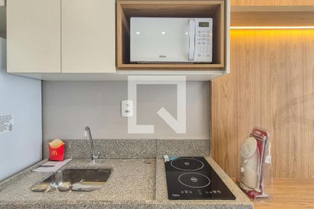 Sala e Cozinha de apartamento para alugar com 1 quarto, 25m² em Vila Butantã, São Paulo