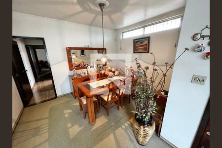 Sala de casa para alugar com 3 quartos, 225m² em Vila Ester (zona Norte), São Paulo