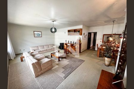 Sala de casa para alugar com 3 quartos, 225m² em Vila Ester (zona Norte), São Paulo