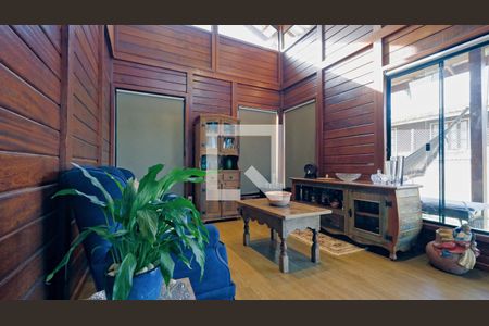 Sala de casa de condomínio à venda com 4 quartos, 150m² em Vereda das Gerais, Nova Lima