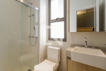 Banheiro de kitnet/studio à venda com 1 quarto, 27m² em Indianópolis, São Paulo