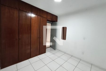 Quarto 1 de casa para alugar com 3 quartos, 1m² em Jardim Eulina, Campinas