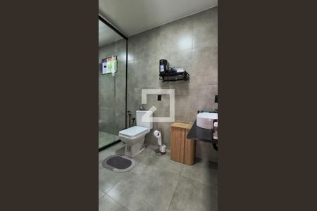 Banheiro da Suíte  de casa de condomínio à venda com 3 quartos, 180m² em Vargem Grande, Rio de Janeiro