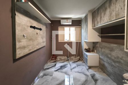Quarto Suíte de casa à venda com 2 quartos, 120m² em Vila Padre Manoel de Nobrega, Campinas