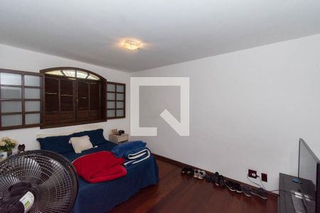 Quarto 1 de casa à venda com 3 quartos, 364m² em Califórnia, Belo Horizonte