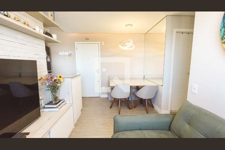 Sala de apartamento à venda com 2 quartos, 40m² em Vila Nova Cachoeirinha, São Paulo