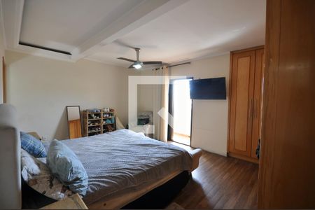 Quarto Suíte 1 de casa à venda com 5 quartos, 250m² em Vila Mazzei, São Paulo