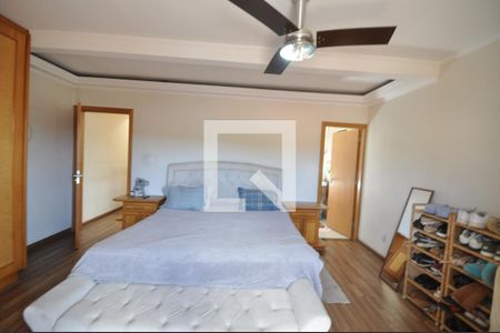 Quarto Suíte 1 de casa à venda com 5 quartos, 250m² em Vila Mazzei, São Paulo