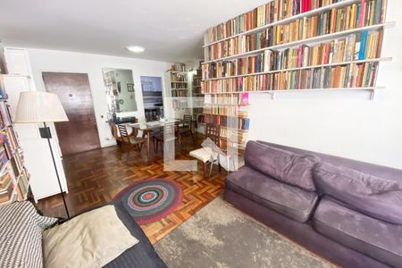 Sala de estar de apartamento à venda com 3 quartos, 105m² em Perdizes, São Paulo