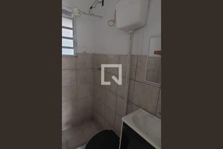 Banheiro de casa para alugar com 2 quartos, 60m² em Chácaras Arcampo, Duque de Caxias