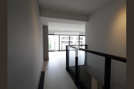 Hall de entrada de apartamento à venda com 2 quartos, 140m² em Vila Progredior, São Paulo