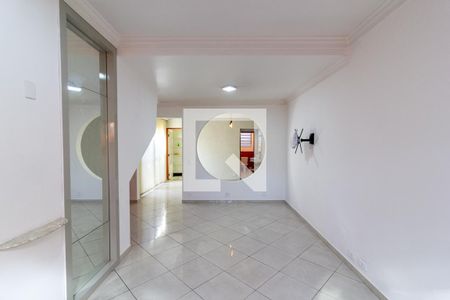 Sala de estar de casa para alugar com 3 quartos, 144m² em Jardim Prudência, São Paulo