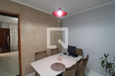 Copa de casa para alugar com 4 quartos, 250m² em Jardim Santa Teresinha, São Paulo