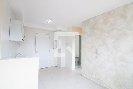 Sala / Cozinha de apartamento para alugar com 2 quartos, 34m² em Vila Socorro, São Paulo