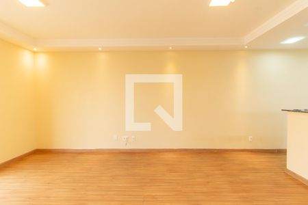 Sala de apartamento para alugar com 3 quartos, 70m² em Vila Invernada, São Paulo