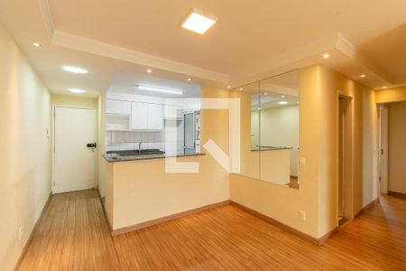 Sala de apartamento para alugar com 3 quartos, 70m² em Vila Invernada, São Paulo