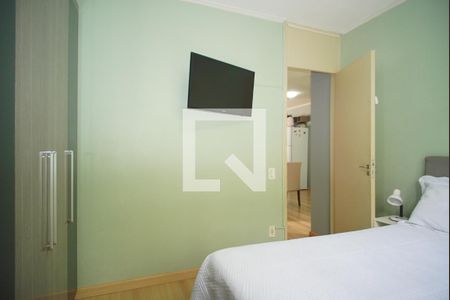 Quarto 1 de apartamento à venda com 2 quartos, 43m² em Mário Quintana, Porto Alegre