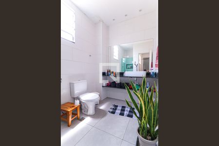 Banheiro de apartamento à venda com 2 quartos, 65m² em Inhaúma, Rio de Janeiro