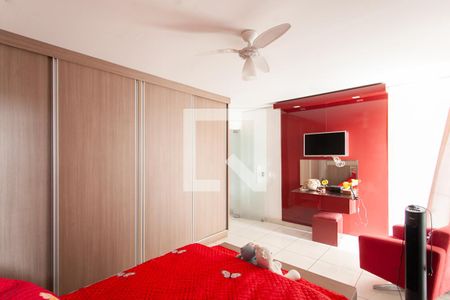 Suíte de casa à venda com 3 quartos, 198m² em Vila Copacabana, Belo Horizonte