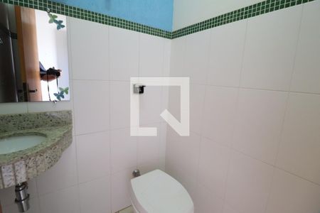 Lavabo de casa para alugar com 3 quartos, 175m² em Santa Mônica, Uberlândia