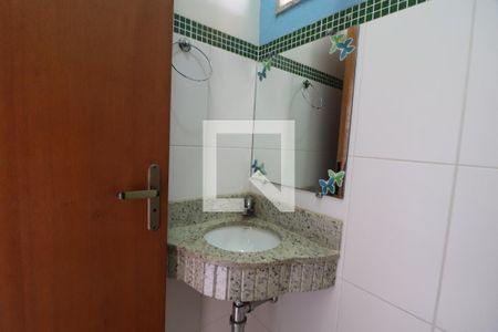 Lavabo de casa para alugar com 3 quartos, 175m² em Santa Mônica, Uberlândia
